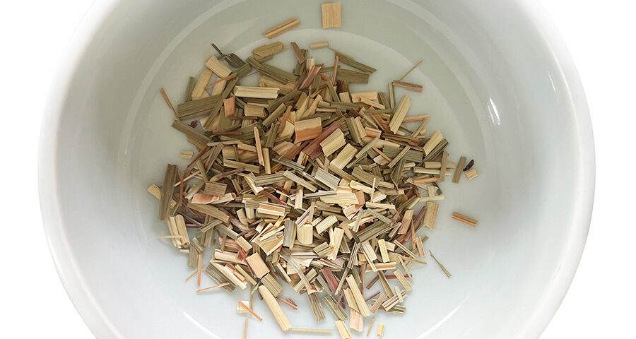 lemongrass in a white bowl